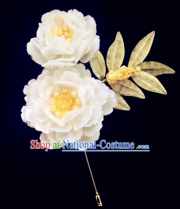 Handmade Chinese Classical White Peony Brooch Ancient Palace Breastpin for Women