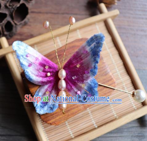 Handmade Chinese Classical Velvet Butterfly Brooch Ancient Palace Breastpin for Women