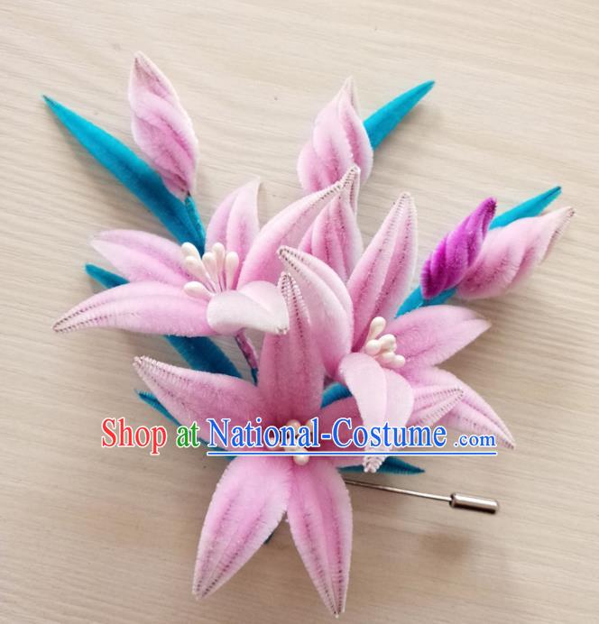 Handmade Chinese Classical Pink Velvet Flowers Brooch Ancient Palace Breastpin for Women