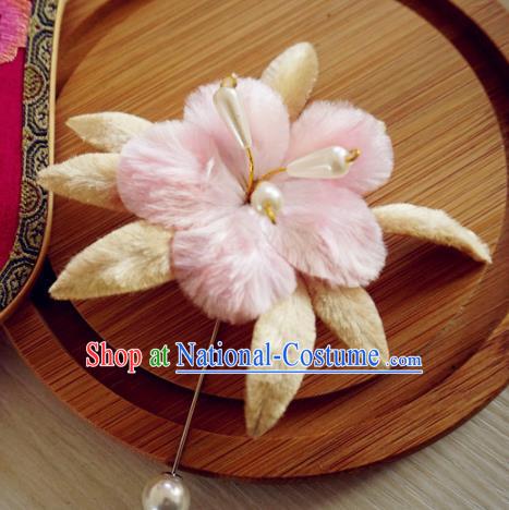 Handmade Chinese Classical Velvet Flower Brooch Ancient Palace Breastpin for Women