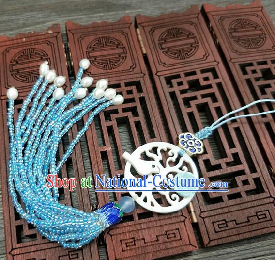 Traditional Chinese Ancient Wedding Shell Brooch Handmade Hanfu Palace Breastpin Tassel Pendant for Women