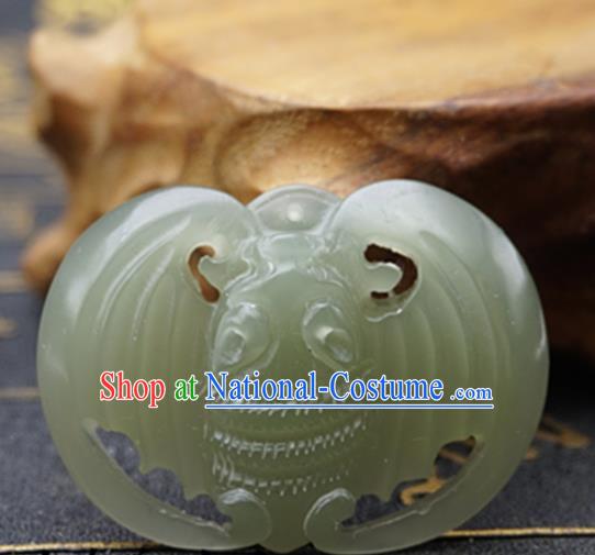 Chinese Handmade Carving Bat Jade Pendant Jewelry Accessories Ancient Traditional Jade Craft Decoration