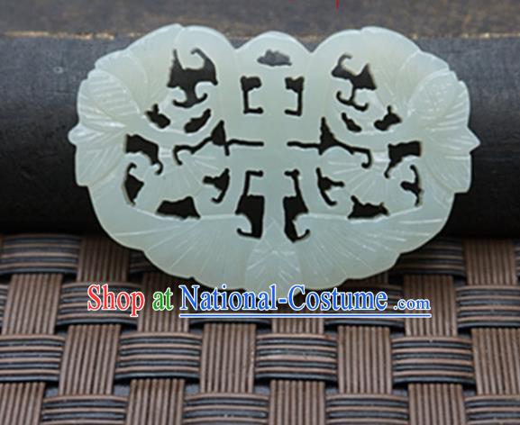 Handmade Chinese Ancient Carving Bat Jade Pendant Traditional Jade Craft Jewelry Decoration Accessories