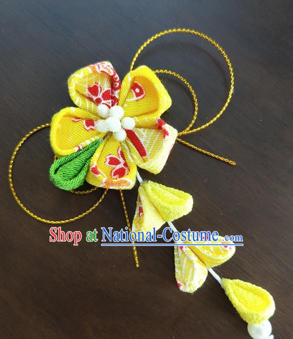 Traditional Japan Geisha Yellow Sakura Tassel Hair Claw Japanese Kimono Hair Accessories for Women