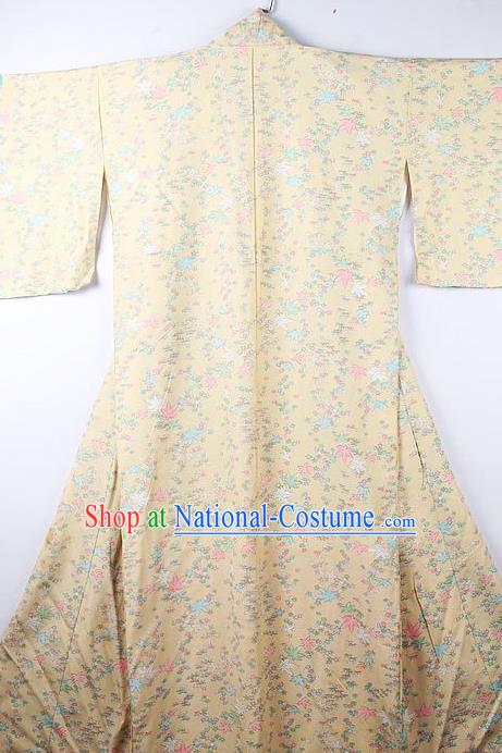 Asian Japanese Printing Maple Leaf Yellow Furisode Kimono Ceremony Costume Traditional Japan Yukata Dress for Women