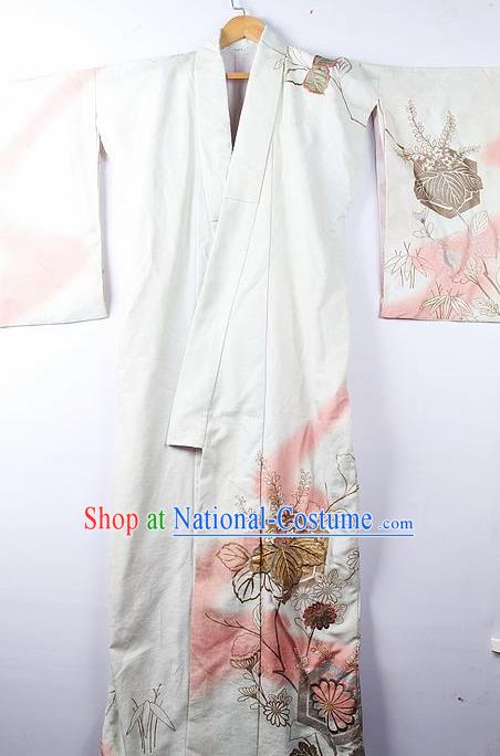 Asian Japanese Palace Classical Leaf Pattern White Furisode Kimono Ceremony Costume Traditional Japan Yukata Dress for Women