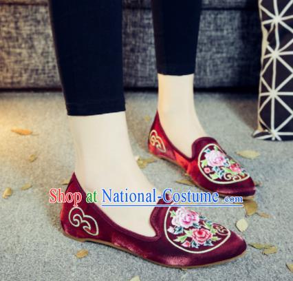 Asian Chinese National Purplish Red Cloth Shoes Embroidered Peony Dance Shoes Traditional Hanfu Shoes for Women