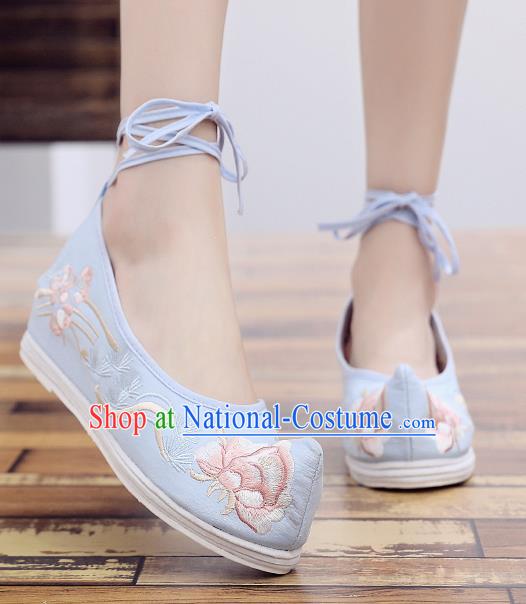 Asian Chinese National Blue Embroidered Peony Shoes Dance Cloth Shoes Traditional Hanfu Shoes for Women