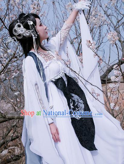 Traditional Chinese Cosplay Princess Consort White Dress Ancient Court Lady Swordswoman Costume for Women