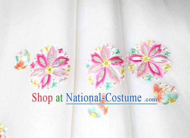 Chinese Traditional Embroidered Flowers Pattern Design White Silk Fabric Asian China Hanfu Silk Material