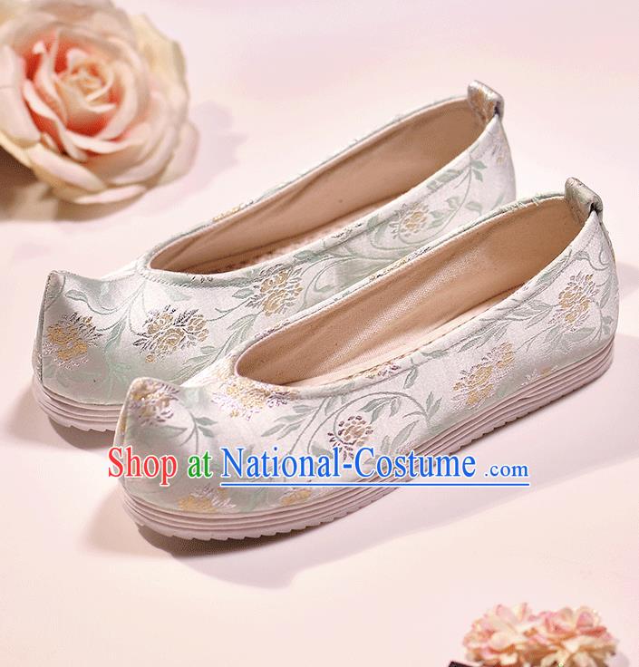 Asian Chinese Ming Dynasty Light Green Satin Shoes Embroidered Shoes Traditional Opera Shoes Hanfu Shoes for Women