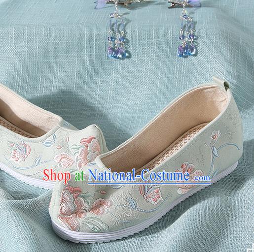 Chinese Handmade Embroidered Flowers Light Green Cloth Bow Shoes Traditional Ming Dynasty Hanfu Shoes Princess Shoes for Women