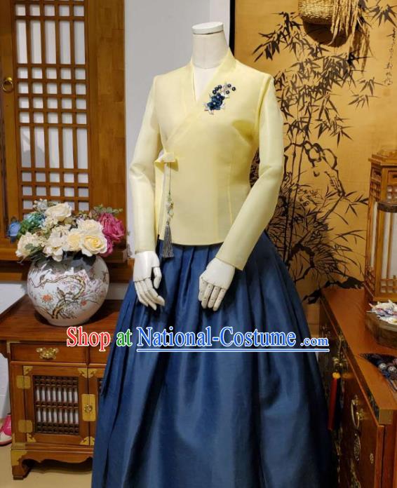 Korean Traditional Female Yellow Blouse and Navy Bust Skirt Asian Korea National Fashion Costumes Women Hanbok Apparels