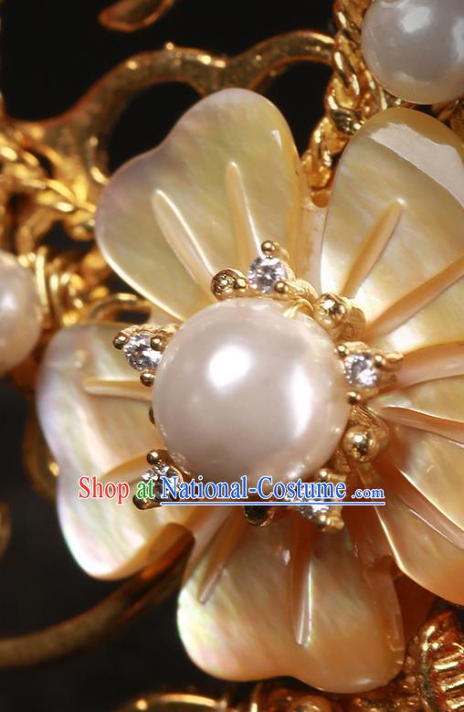 Chinese Classical Golden Bells Hair Crown Hair Accessories Handmade Ancient Court Lady Hanfu Shell Flower Hairpins for Women