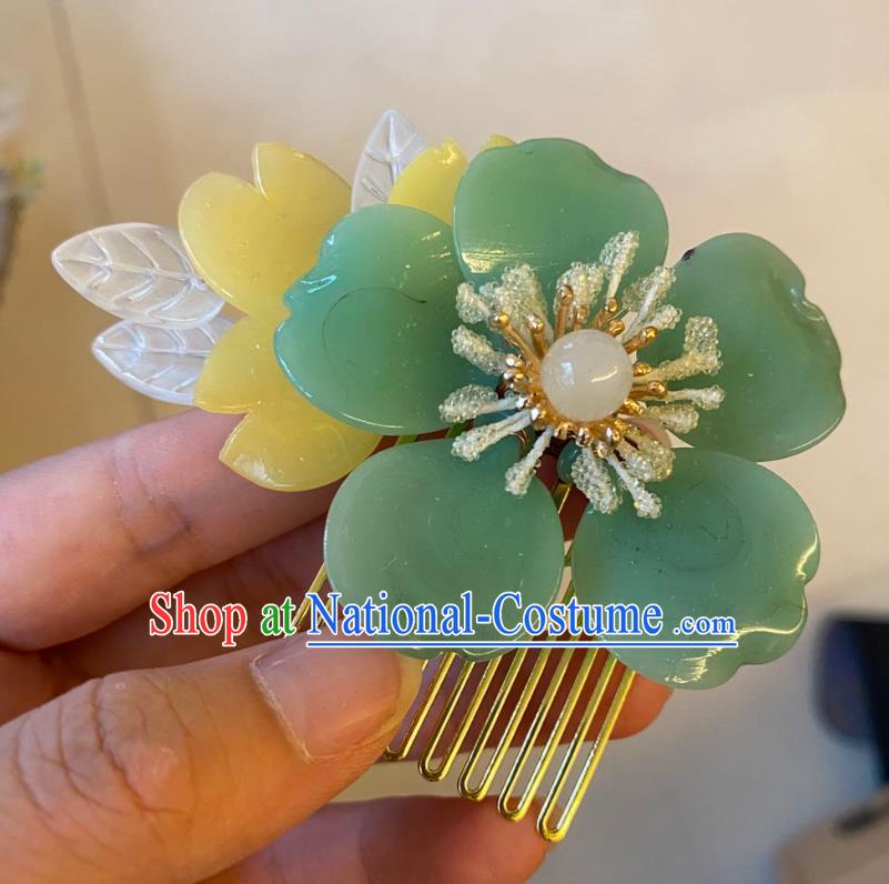 Chinese Ancient Palace Lady Green Plum Blossom Hairpins Hair Accessories Handmade Plastic Flowers Hair Comb