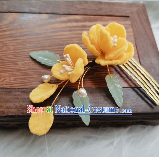 Chinese Qing Dynasty Yellow Camellia Hair Comb Handmade Hair Accessories Hanfu Ancient Princess Velvet Flowers Hairpins