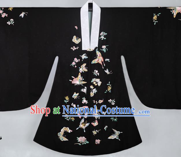 Chinese Ming Dynasty Countess Historical Costumes Traditional Hanfu Apparels Embroidered Black Cape Blouse and Skirt for Patrician Women