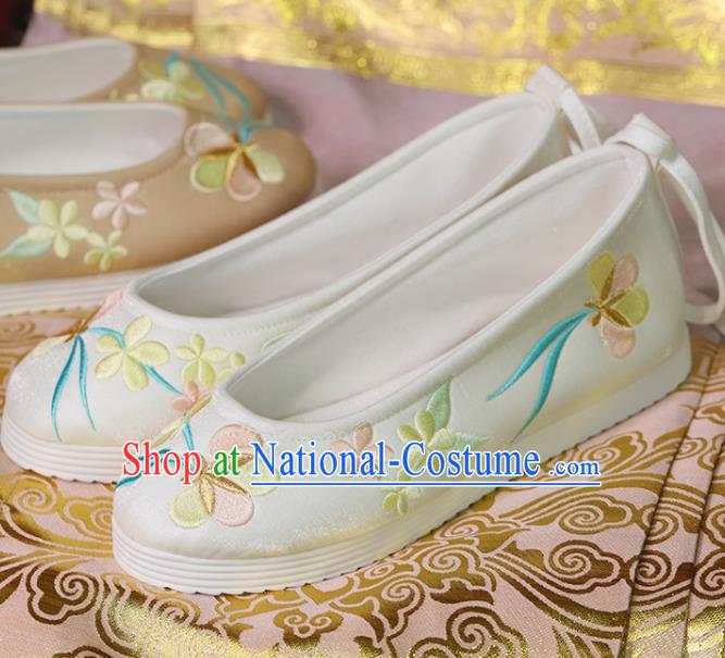 China Beijing White Satin Shoes Handmade Hanfu Shoes Princess Shoes Embroidered Shoes Women Shoes