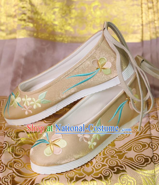 China Handmade Hanfu Shoes Princess Shoes Embroidered Shoes Women Shoes Beijing Golden Satin Shoes