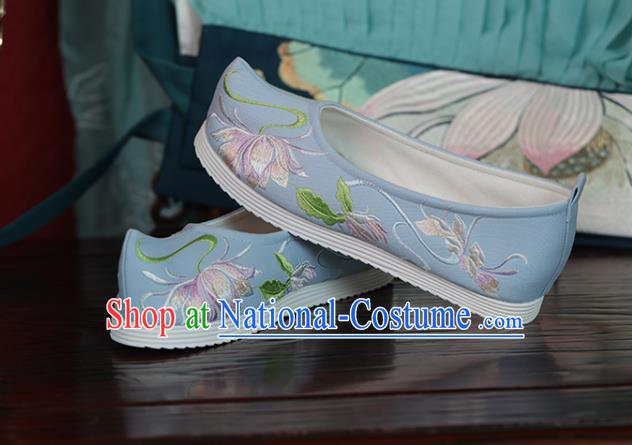 China Princess Shoes Women Shoes Handmade Hanfu Shoes Light Blue Cloth Shoes Embroidered Epiphyllum Shoes