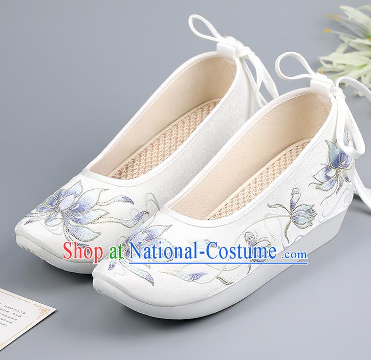 China Embroidered Epiphyllum Shoes Ancient Court Shoes Traditional Hanfu Shoes Ming Dynasty Princess Shoes