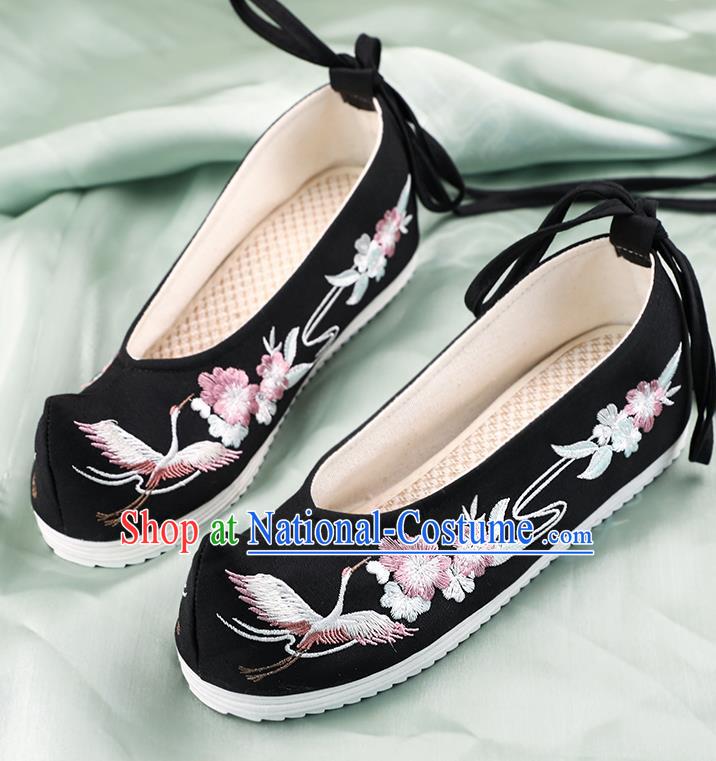 China Traditional Embroidered Crane Plum Shoes Hanfu Shoes Handmade Shoes National Shoes Black Cloth Shoes