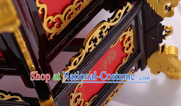 Chinese Golden Dragon Head Hanging Lamp Classical Red Lanterns Traditional New Year Palace Lantern Handmade Wood Lantern