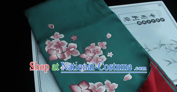 China Embroidered Green Silk Tippet Handmade Suzhou Embroidery Scarf Traditional Cheongsam Accessories