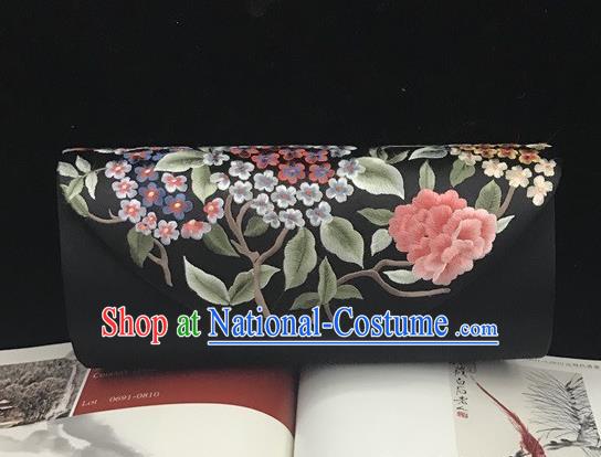 China Traditional Suzhou Embroidery Hydrangea Clutch Bag Handmade Embroidered Accessories Cheongsam Black Silk Handbag