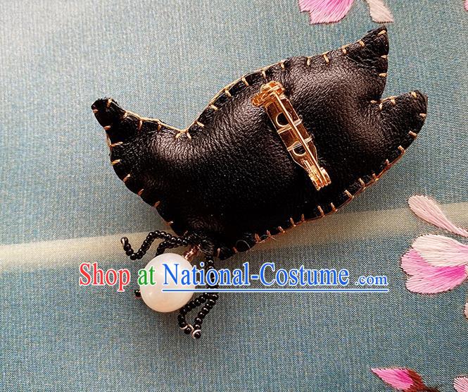 China Traditional Embroidered Butterfly Brooch Classical Cheongsam Accessories