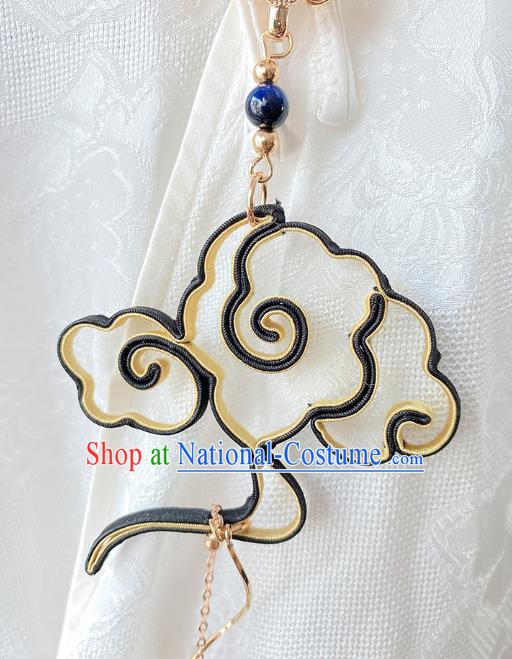 China Traditional Tassel Pendant Cheongsam Accessories Classical Silk Cloud Brooch