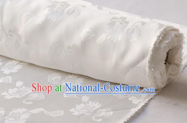 Asian Chinese Traditional Pattern Design White Silk Drapery Mulberry Silk Fabric Hanfu Satin Cloth