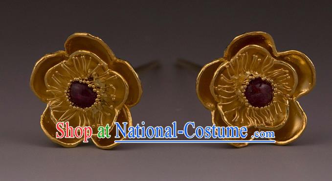 China Ancient Queen Golden Plum Hairpin Handmade Hair Accessories Traditional Ming Dynasty Court Ruby Hair Stick