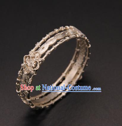 Handmade Chinese Traditional Ming Dynasty Argent Bracelet Ancient Hanfu Jewelry Accessories