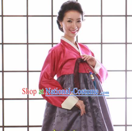 Korean Traditional Mother Hanbok Garment Red Blouse and Purple Dress Asian Korea Fashion Costume for Women