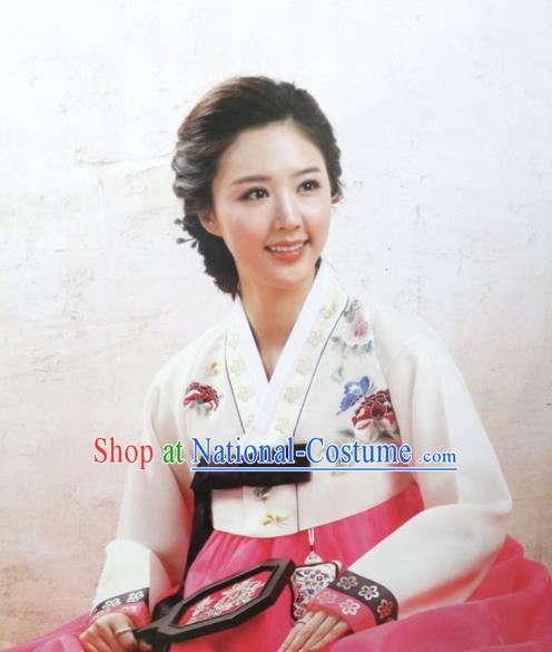 Korean Traditional Mother Hanbok Garment Embroidered White Blouse and Pink Dress Asian Korea Fashion Costume for Women