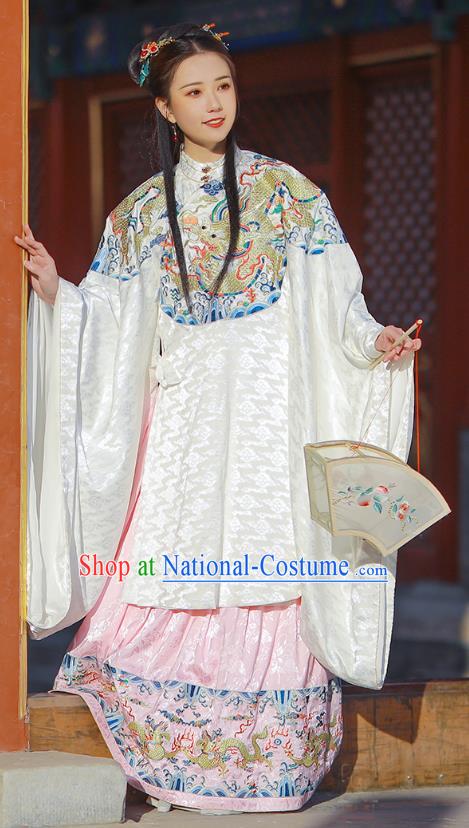 Chinese Ming Dynasty Patrician Lady White Blouse and Skirt Traditional Ancient Court Princess Costumes for Women