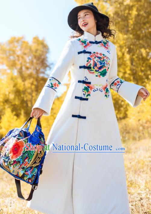 Chinese Traditional Embroidered Butterfly White Dust Coat National Overcoat Costumes for Women