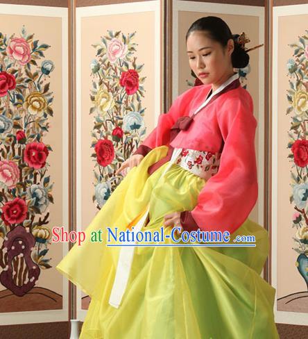 Korean Traditional Court Queen Hanbok Rosy Blouse and Yellow Dress Garment Asian Korea Fashion Costume for Women