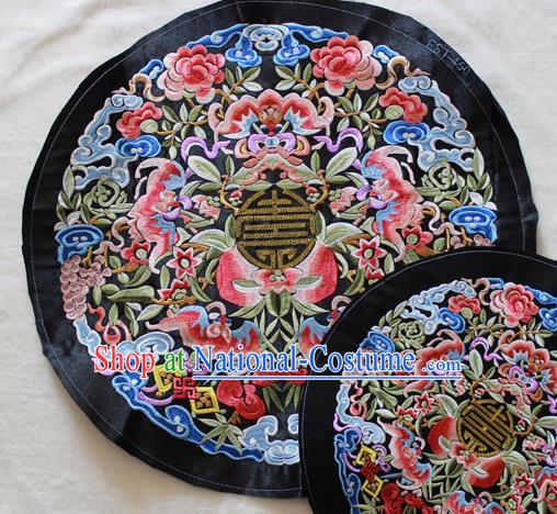 Chinese Traditional Embroidered Bats Peach Black Round Patch Embroidery Craft Embroidering Accessories