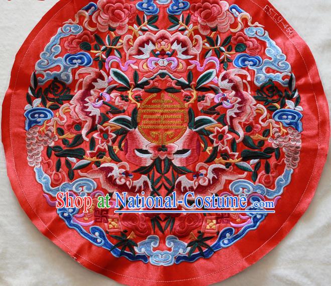 Chinese Traditional Embroidered Bats Red Round Patch Embroidery Craft Embroidering Accessories