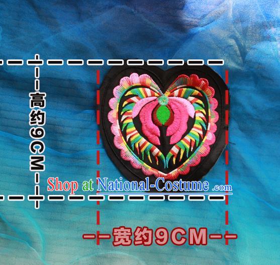 Chinese Traditional Embroidered Heart Shape Patch Embroidery Craft Embroidering Accessories