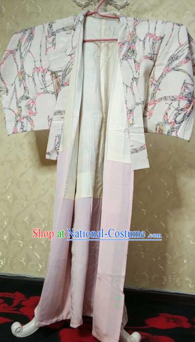 Traditional Japan Geisha Printing White Furisode Kimono Asian Japanese Fashion Apparel Costume for Women