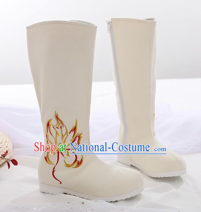 Traditional Chinese White Embroidered Nine Tail Fox Boots Kung Fu Boots Opera Shoes Hanfu Shoes for Women