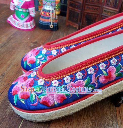 Traditional Chinese National Embroidered Blue Satin Shoes Ethnic Shoes Hanfu Shoes for Women