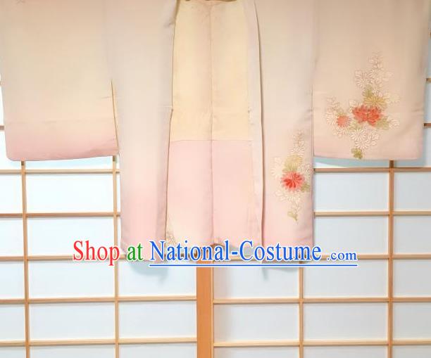 Japanese Traditional Embroidered Chrysanthemum Pattern Beige Haori Jacket Japan Kimono Overcoat Costume for Men