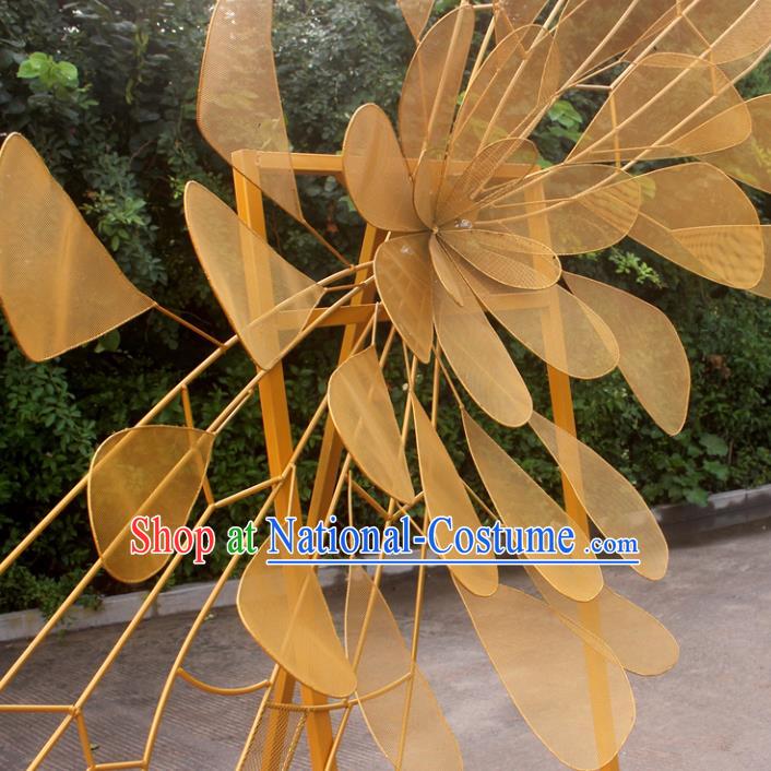 Handmade Chinese Golden Iron Art Flower Folding Screens Traditional Wedding Decoration