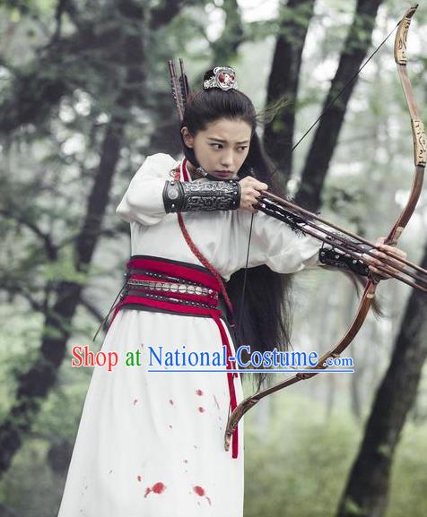 Chinese Ancient Han Dynasty Female Swordsman Yu ji Dress Historical Drama Hero Dream Costume and Headpiece for Women