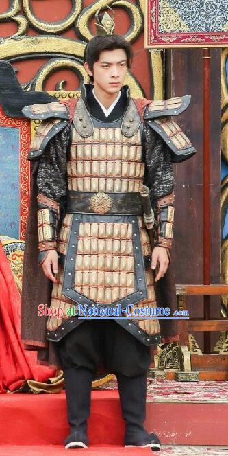 Drama Men with Sword Chinese Ancient General Qiu Zhen Armor Costume and Hair Accessories