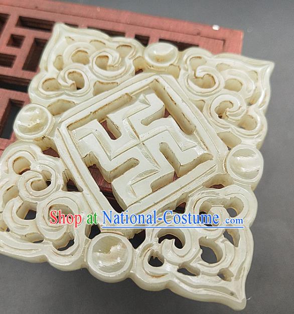 Chinese Handmade Jade Carving Lucky Necklace Accessories Handgrip Craft Jade Jewelry Jade Svastika Pendant